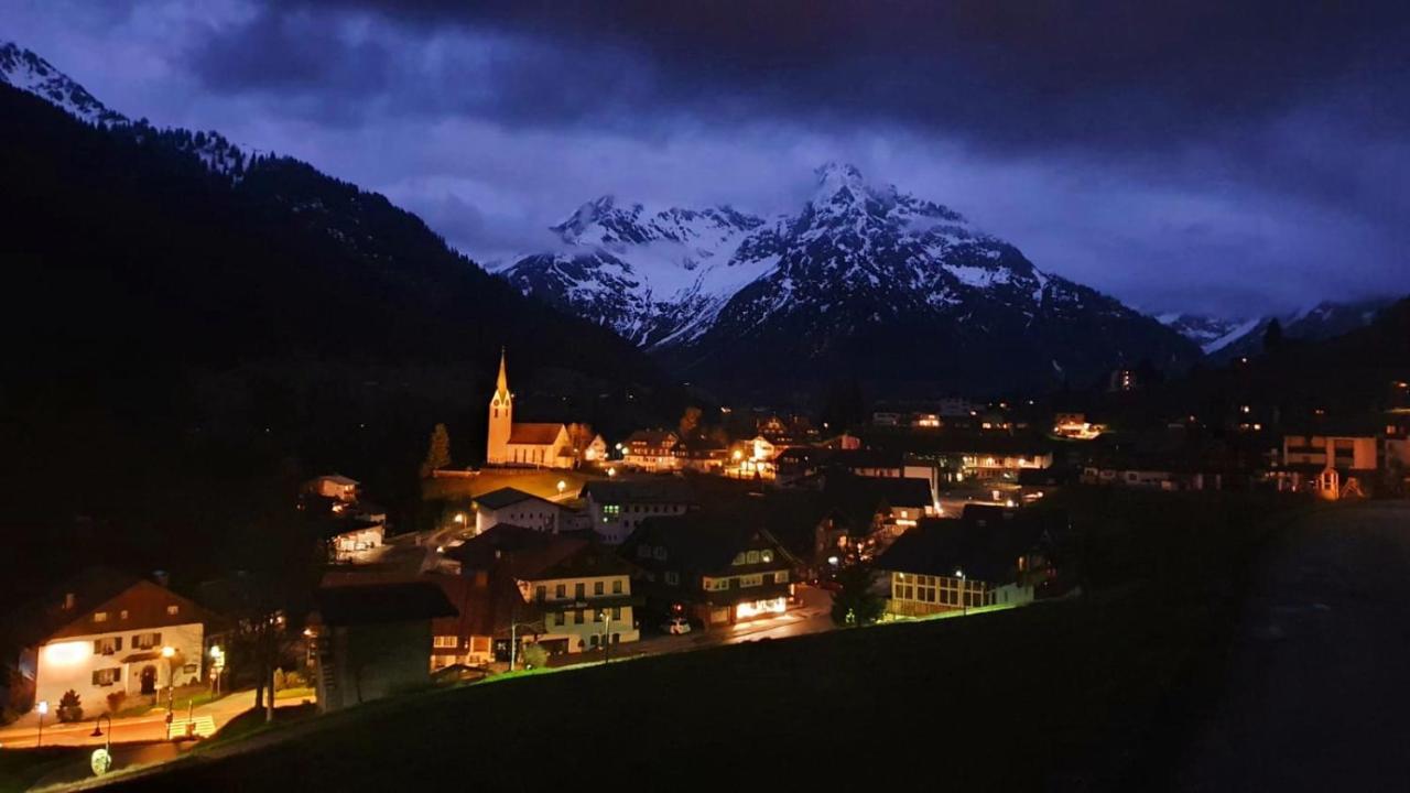 Bergjuwel Kleinwalsertal Hirschegg  外观 照片