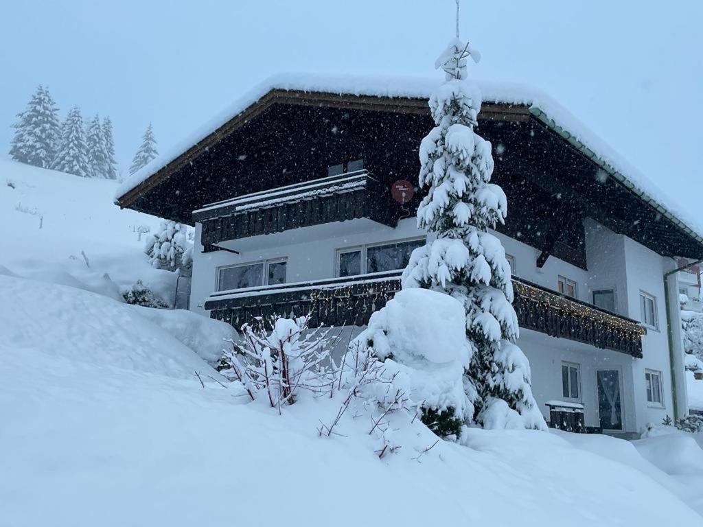 Bergjuwel Kleinwalsertal Hirschegg  外观 照片